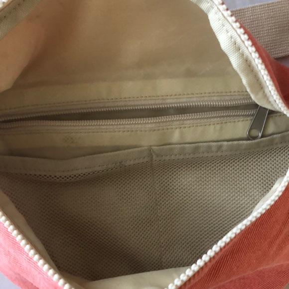 Authentic champion Corral fanny pack - Picture 5 of 6